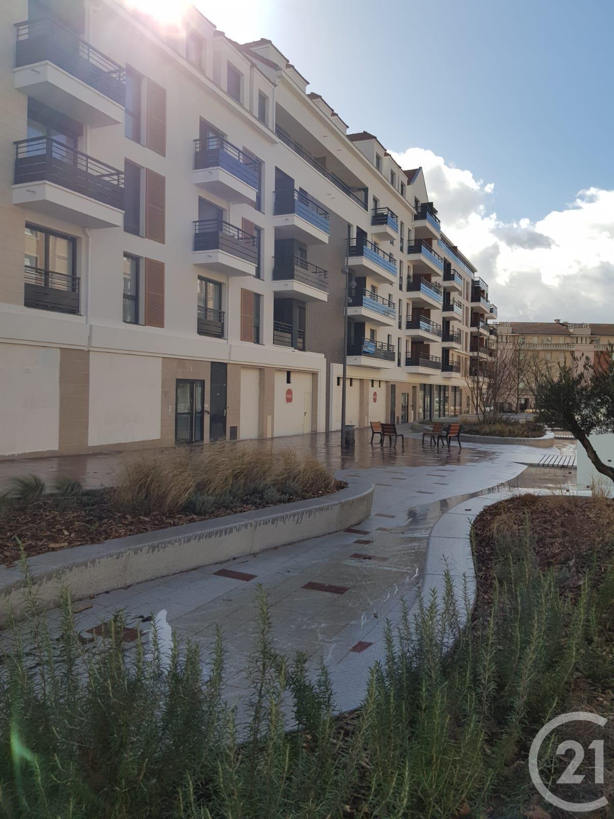 Appartement F4 à vendre - 4 pièces - 77 m2 - CRETEIL - 94 - ILE-DE-FRANCE