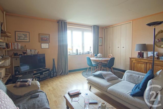 Appartement F3 à vendre - 3 pièces - 70.44 m2 - CRETEIL - 94 - ILE-DE-FRANCE - Century 21 Acv