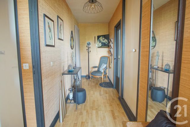 Afficher la photo en grand Appartement F3 à vendre - 3 pièces - 70.44 m2 - CRETEIL - 94 - ILE-DE-FRANCE - Century 21 Acv