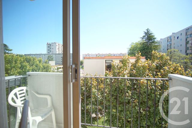 Afficher la photo en grand Appartement F3 à vendre - 3 pièces - 56.59 m2 - CRETEIL - 94 - ILE-DE-FRANCE - Century 21 Acv