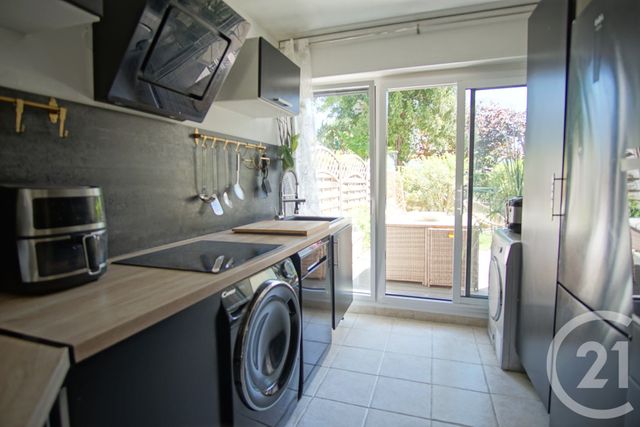 Afficher la photo en grand Appartement F3 à vendre - 3 pièces - 76.61 m2 - CRETEIL - 94 - ILE-DE-FRANCE - Century 21 Acv