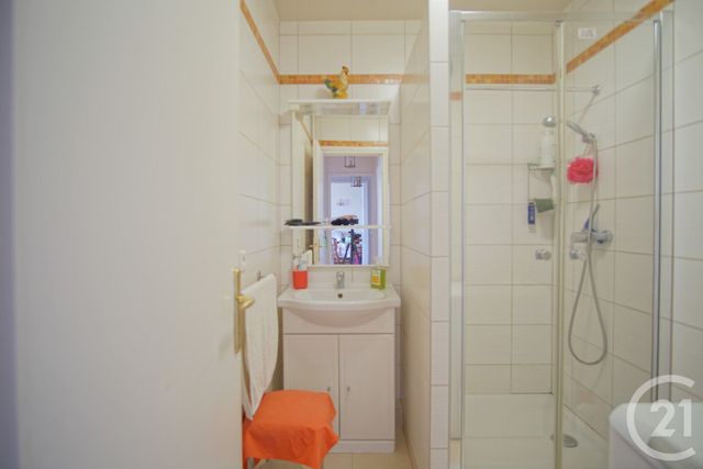 Appartement F2 à vendre - 2 pièces - 47.5 m2 - CRETEIL - 94 - ILE-DE-FRANCE - Century 21 Acv