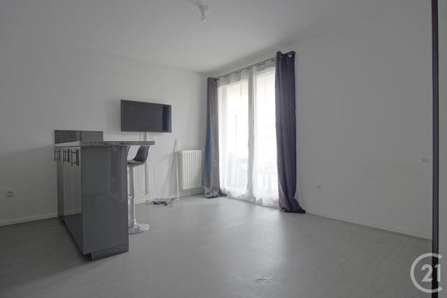 Appartement F2 à vendre - 2 pièces - 37.55 m2 - BONNEUIL SUR MARNE - 94 - ILE-DE-FRANCE - Century 21 Acv