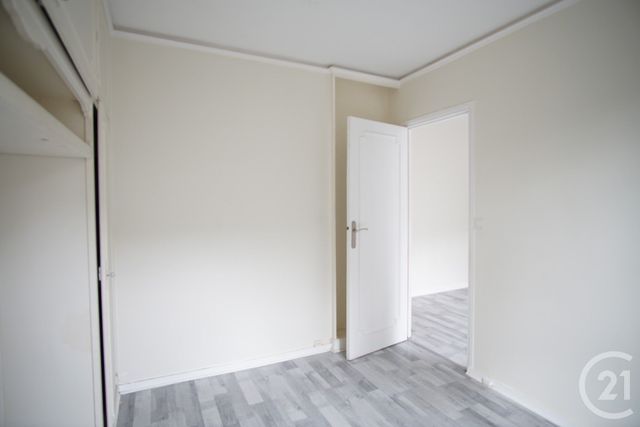 Afficher la photo en grand Appartement F2 à vendre - 2 pièces - 38.0 m2 - CRETEIL - 94 - ILE-DE-FRANCE - Century 21 Acv