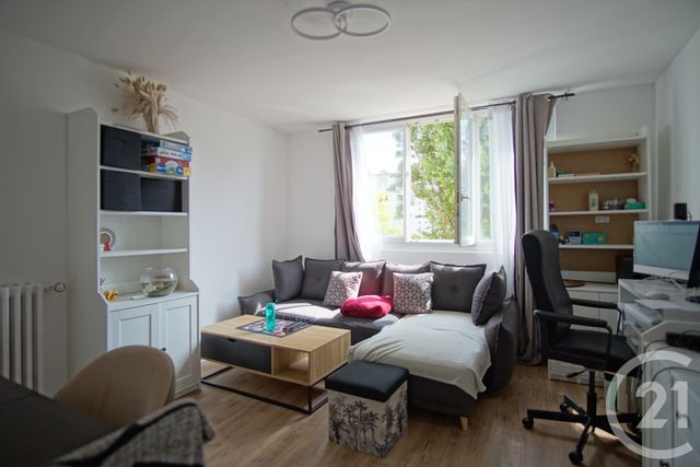 Afficher la photo en grand Appartement F3 à vendre - 3 pièces - 57.01 m2 - CRETEIL - 94 - ILE-DE-FRANCE - Century 21 Acv