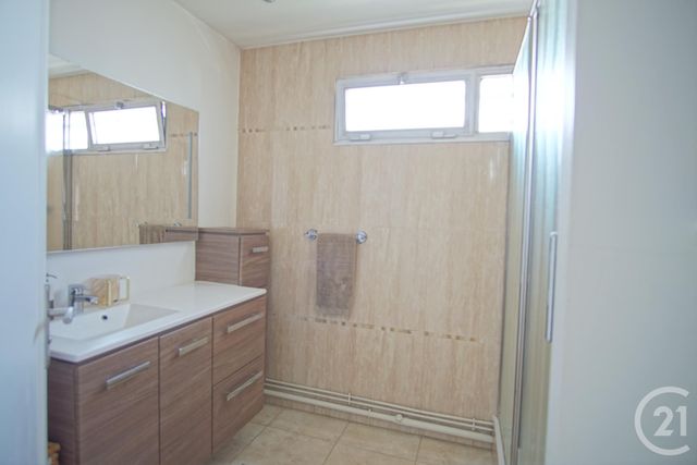 Appartement F4 à vendre - 4 pièces - 91.79 m2 - CRETEIL - 94 - ILE-DE-FRANCE - Century 21 Acv