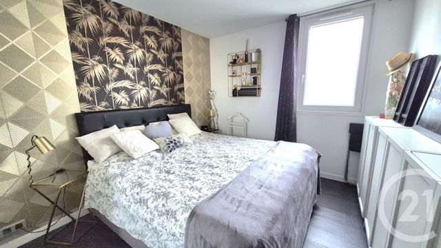 Appartement F2 à vendre - 2 pièces - 47.0 m2 - CRETEIL - 94 - ILE-DE-FRANCE - Century 21 Acv
