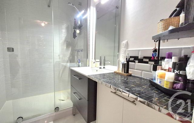 Appartement F2 à vendre - 2 pièces - 47.0 m2 - CRETEIL - 94 - ILE-DE-FRANCE - Century 21 Acv