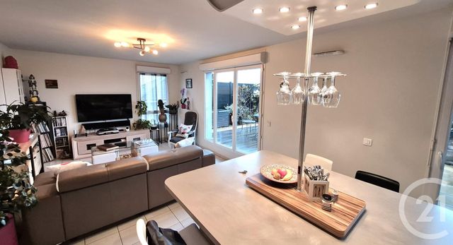 Appartement F3 à vendre - 3 pièces - 68.0 m2 - CRETEIL - 94 - ILE-DE-FRANCE - Century 21 Acv