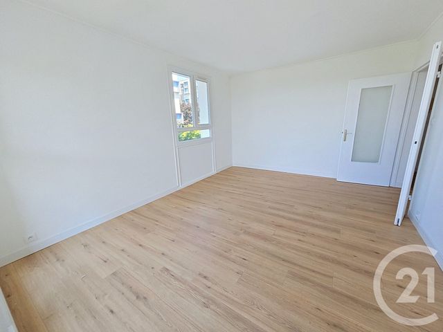 Appartement F3 à vendre - 3 pièces - 60.36 m2 - CRETEIL - 94 - ILE-DE-FRANCE - Century 21 Acv