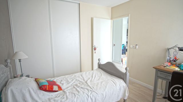 Appartement F2 à vendre - 2 pièces - 50.0 m2 - CRETEIL - 94 - ILE-DE-FRANCE - Century 21 Acv