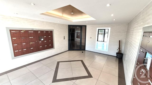 Appartement F3 à vendre - 3 pièces - 62.0 m2 - CRETEIL - 94 - ILE-DE-FRANCE - Century 21 Acv