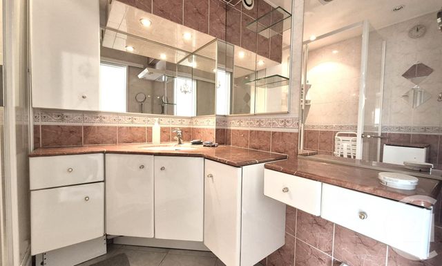 Appartement F4 à vendre - 3 pièces - 80.0 m2 - CRETEIL - 94 - ILE-DE-FRANCE - Century 21 Acv