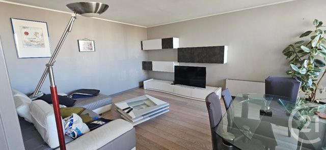 Appartement F3 à vendre - 3 pièces - 74.0 m2 - CRETEIL - 94 - ILE-DE-FRANCE - Century 21 Acv