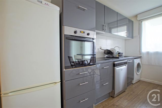 Appartement F2 à louer - 2 pièces - 44.75 m2 - CRETEIL - 94 - ILE-DE-FRANCE - Century 21 Acv