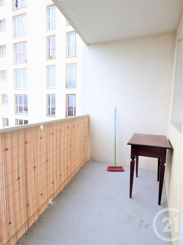 Appartement F1 à louer - 1 pièce - 30.26 m2 - THIAIS - 94 - ILE-DE-FRANCE - Century 21 Acv