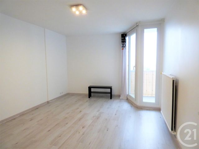 Appartement F1 à louer - 1 pièce - 30.26 m2 - THIAIS - 94 - ILE-DE-FRANCE - Century 21 Acv