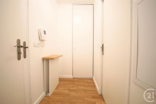 Appartement F1 à louer - 1 pièce - 30.36 m2 - CHOISY LE ROI - 94 - ILE-DE-FRANCE - Century 21 Acv