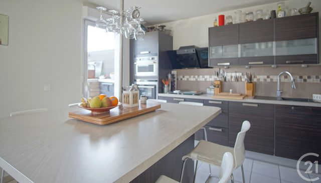 Appartement F3 à vendre - 3 pièces - 68.0 m2 - CRETEIL - 94 - ILE-DE-FRANCE - Century 21 Acv