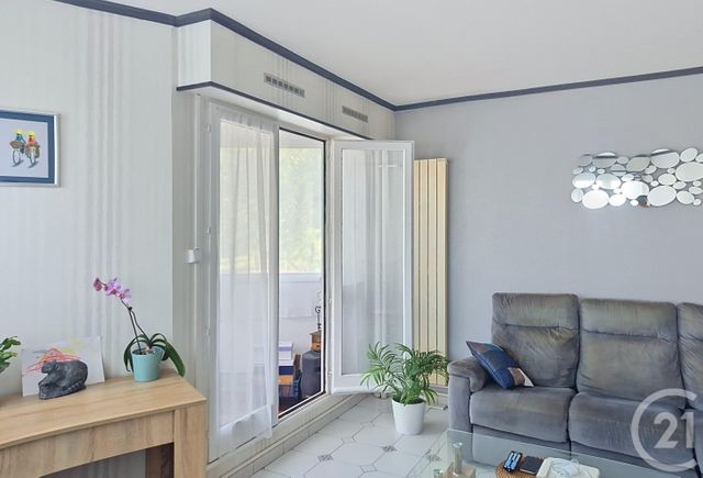 Appartement F4 à vendre - 4 pièces - 81.0 m2 - CRETEIL - 94 - ILE-DE-FRANCE - Century 21 Acv