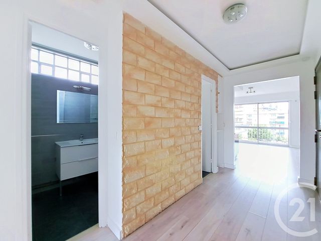 Appartement F2 à vendre - 3 pièces - 51.43 m2 - CRETEIL - 94 - ILE-DE-FRANCE - Century 21 Acv