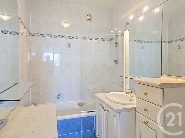 Appartement F3 à vendre - 3 pièces - 85.0 m2 - CRETEIL - 94 - ILE-DE-FRANCE - Century 21 Acv