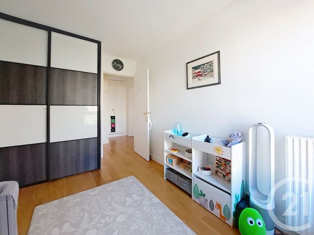 Appartement F4 à vendre - 4 pièces - 76.8 m2 - CRETEIL - 94 - ILE-DE-FRANCE - Century 21 Acv