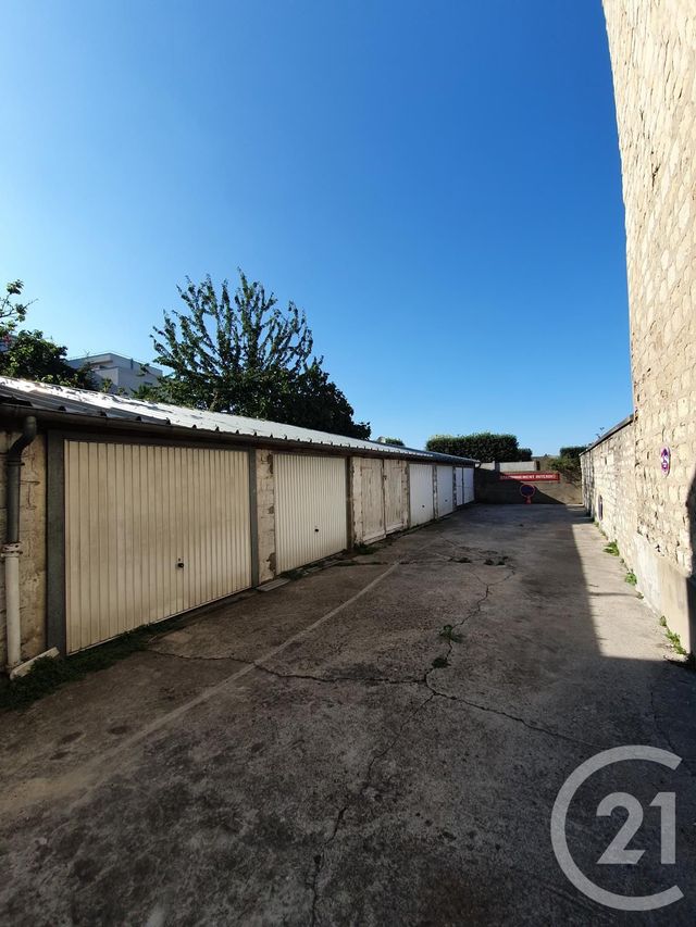 parking à louer - 14.0 m2 - CHOISY LE ROI - 94 - ILE-DE-FRANCE - Century 21 Acv