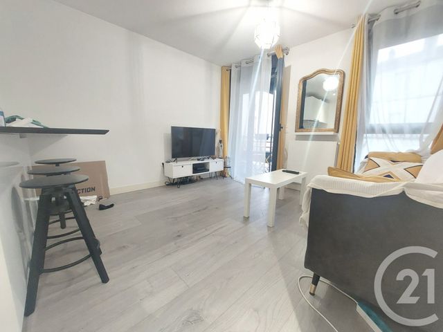 Appartement F2 à louer - 2 pièces - 37.0 m2 - CHOISY LE ROI - 94 - ILE-DE-FRANCE - Century 21 Acv