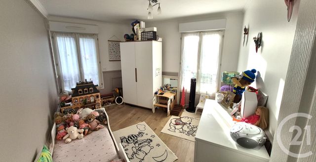 Afficher la photo en grand Appartement F4 à vendre - 4 pièces - 75.0 m2 - CRETEIL - 94 - ILE-DE-FRANCE - Century 21 Acv
