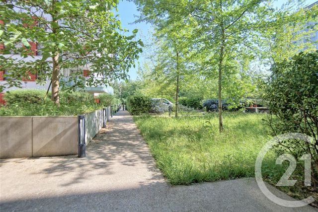 Afficher la photo en grand Appartement F2 à vendre - 2 pièces - 39.07 m2 - CRETEIL - 94 - ILE-DE-FRANCE - Century 21 Acv