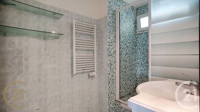 Afficher la photo en grand Appartement F3 à vendre - 3 pièces - 60.36 m2 - CRETEIL - 94 - ILE-DE-FRANCE - Century 21 Acv