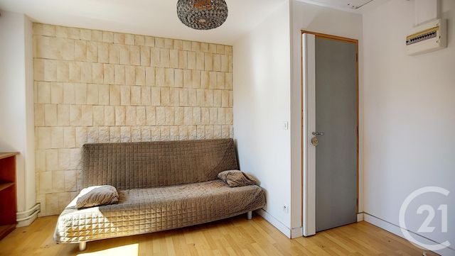 Afficher la photo en grand immeuble à vendre - 244.23 m2 - CRETEIL - 94 - ILE-DE-FRANCE - Century 21 Acv