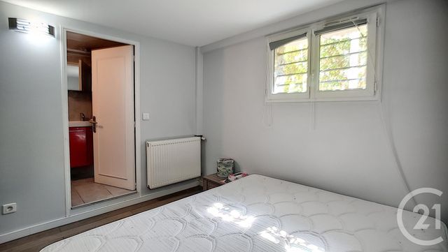 Afficher la photo en grand immeuble à vendre - 244.23 m2 - CRETEIL - 94 - ILE-DE-FRANCE - Century 21 Acv