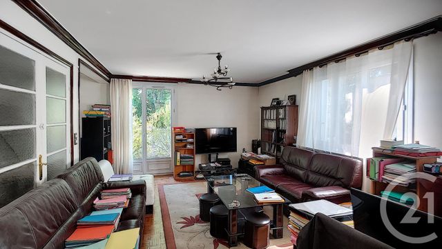Afficher la photo en grand immeuble à vendre - 244.23 m2 - CRETEIL - 94 - ILE-DE-FRANCE - Century 21 Acv
