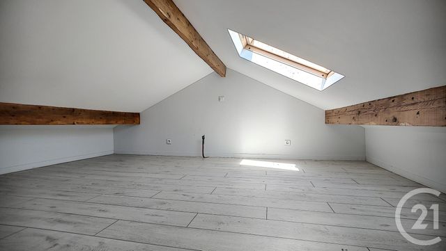 Afficher la photo en grand immeuble à vendre - 244.23 m2 - CRETEIL - 94 - ILE-DE-FRANCE - Century 21 Acv