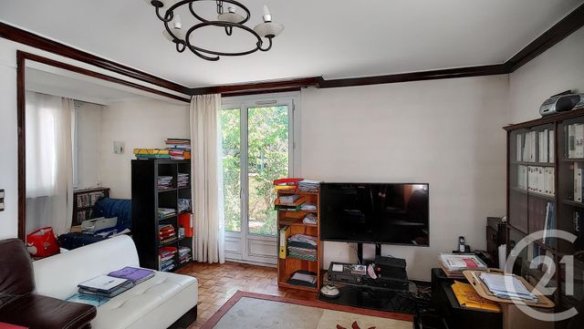 Afficher la photo en grand immeuble à vendre - 244.23 m2 - CRETEIL - 94 - ILE-DE-FRANCE - Century 21 Acv