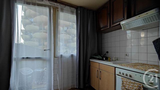 Afficher la photo en grand Appartement F3 à vendre - 3 pièces - 59.65 m2 - CRETEIL - 94 - ILE-DE-FRANCE - Century 21 Acv
