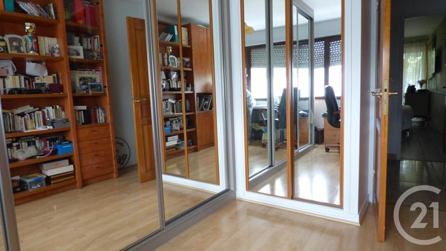 Afficher la photo en grand Appartement F5 à vendre - 5 pièces - 100.74 m2 - CRETEIL - 94 - ILE-DE-FRANCE - Century 21 Acv