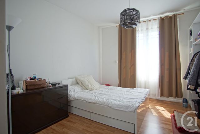 Afficher la photo en grand maison à vendre - 5 pièces - 105.25 m2 - CRETEIL - 94 - ILE-DE-FRANCE - Century 21 Acv