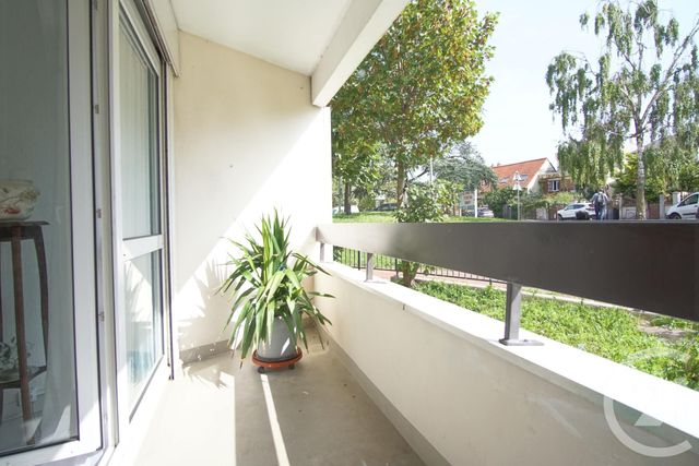 Appartement F3 à vendre - 3 pièces - 69.4 m2 - CRETEIL - 94 - ILE-DE-FRANCE - Century 21 Acv