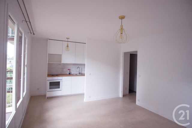 Afficher la photo en grand Appartement Local à vendre - 1 pièce - 23.86 m2 - CRETEIL - 94 - ILE-DE-FRANCE - Century 21 Acv