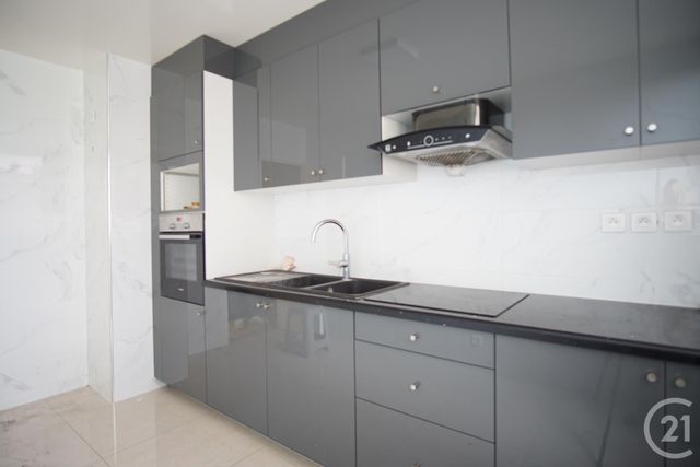 Appartement F3 à vendre - 3 pièces - 67.84 m2 - CRETEIL - 94 - ILE-DE-FRANCE - Century 21 Acv