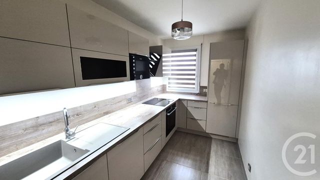 Appartement F3 à vendre - 3 pièces - 67.0 m2 - CRETEIL - 94 - ILE-DE-FRANCE - Century 21 Acv