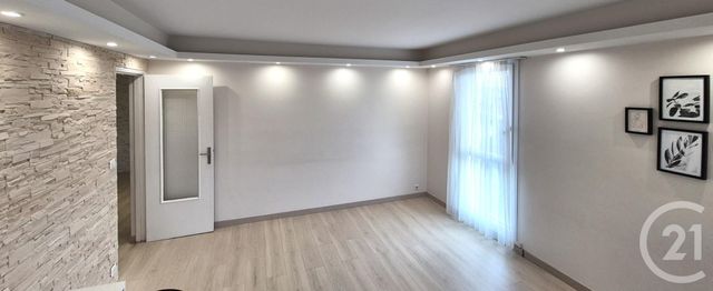 Appartement F3 à vendre - 3 pièces - 67.0 m2 - CRETEIL - 94 - ILE-DE-FRANCE - Century 21 Acv