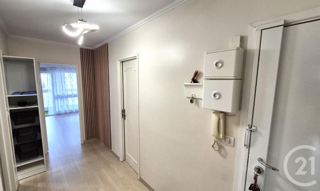 Appartement F3 à vendre - 3 pièces - 67.0 m2 - CRETEIL - 94 - ILE-DE-FRANCE - Century 21 Acv