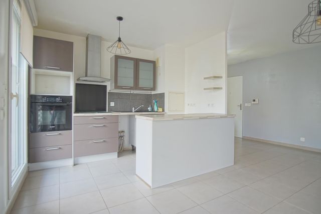 Appartement F3 à vendre - 3 pièces - 64.36 m2 - CRETEIL - 94 - ILE-DE-FRANCE - Century 21 Acv